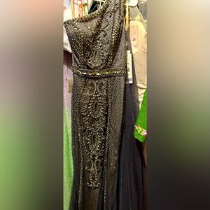 Colors gray dress(I will not text or email only talk and purchase threw here)